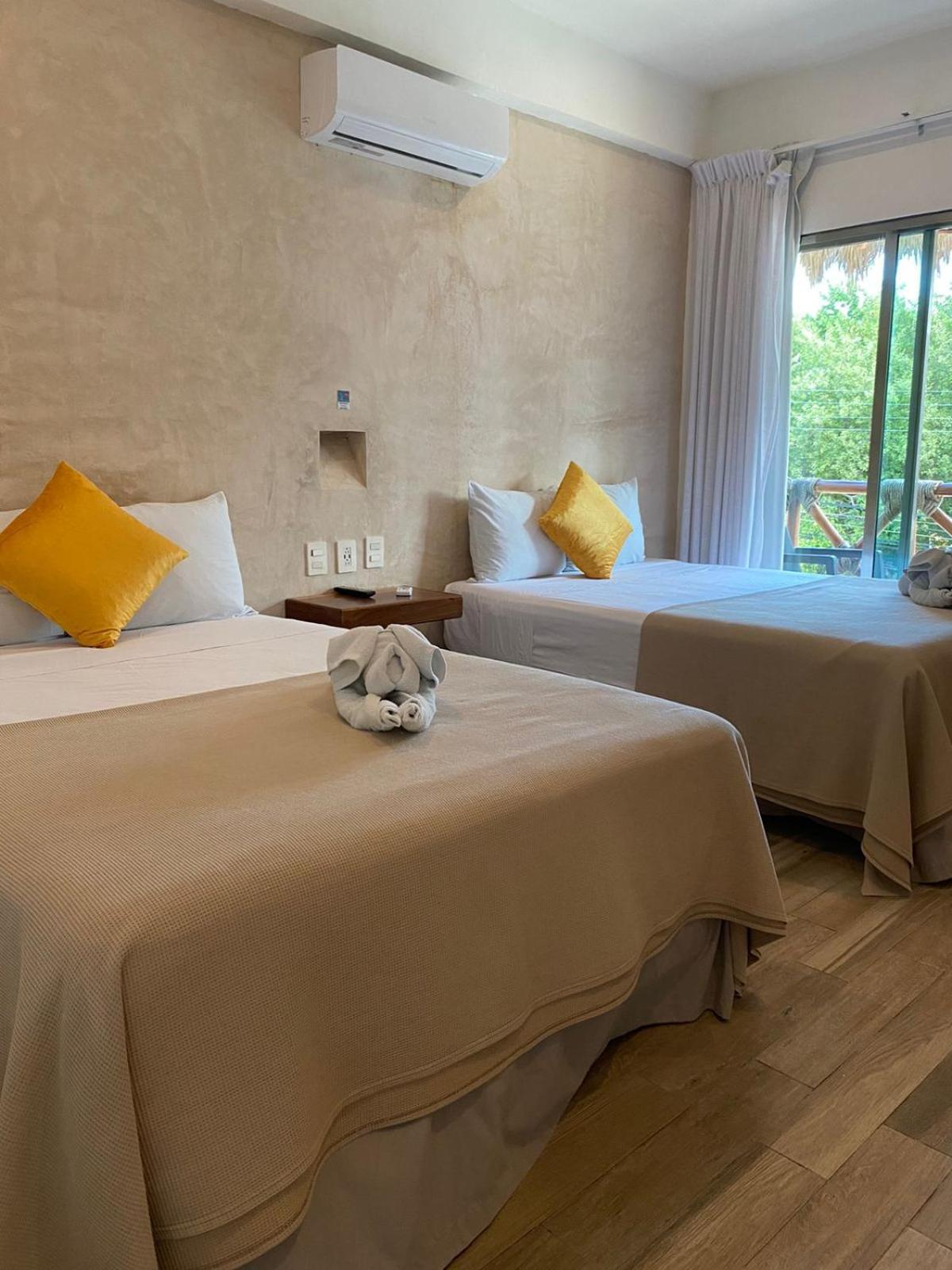 Hotel Pelecanus Suites Holbox Exterior photo